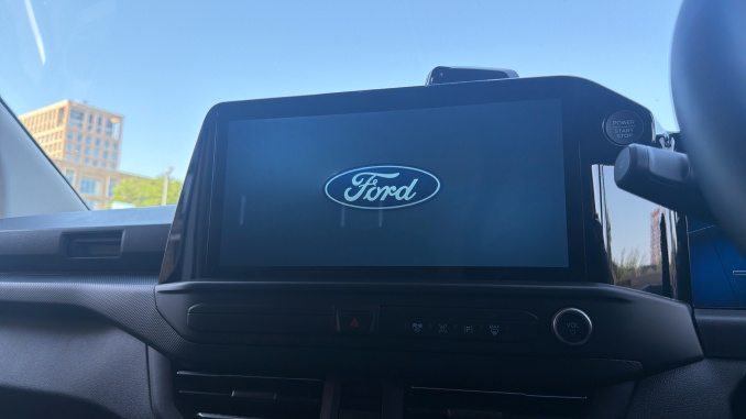 Ford Transit Custom 320 L1 Diesel Fwd 2.0 EcoBlue 136ps H1 Van Limited Auto - Image 15